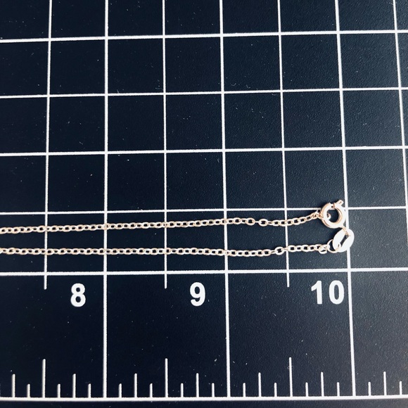 Vintage Articulated Dainty Silver Fish Pendant Necklace - Picture 12 of 14